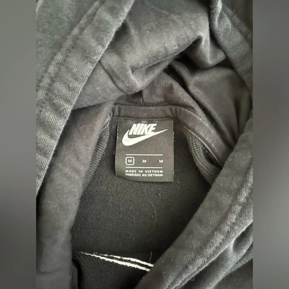 Nike Women’s Cropped Black Logo Tee with Floral Design - Size Medium - Picture 2 of 7